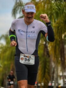 Richards Villain- triatleta PCD- competiu no Ironman full - Florianópolis -2025